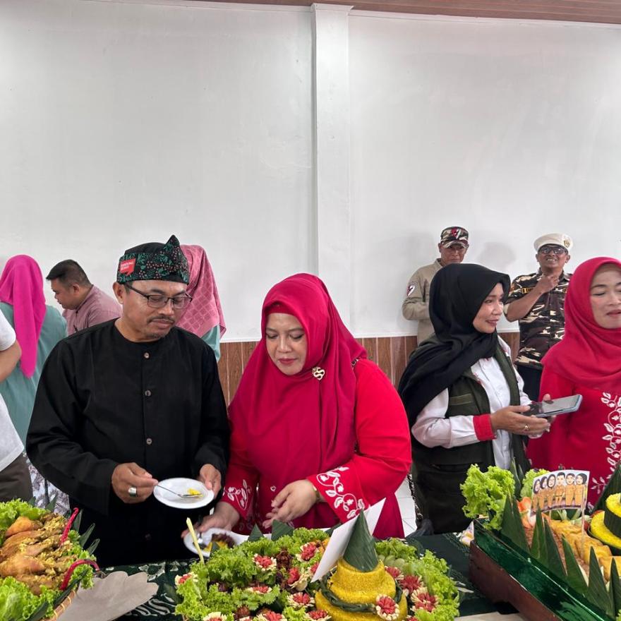 TP-PKK Desa Sugihmukti Mengikuti Lomba Nasi Tumpeng Dalam Rangka Hari Jadi Kab.bandung Ke-383